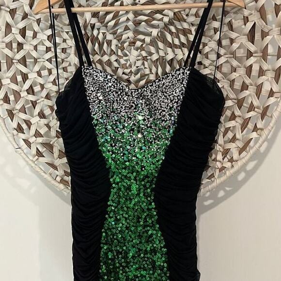 FAVIANA SHORT RUCHED JERSEY DRESS 7061 size 8 NWT - Picture 2 of 9